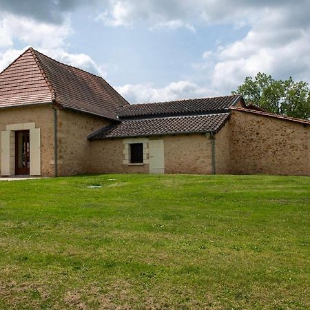 Les Gites De Juevince Issac Экстерьер фото